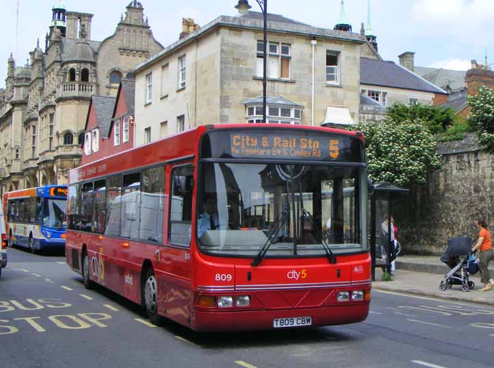 Oxford Bus Company Volvo B10BLE Wright 809